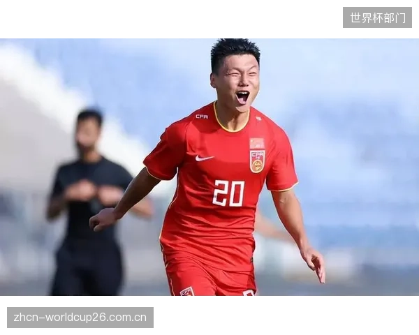 锋线球员在俱乐部表现尚可，但需将状态延续到国家队，解决“临门一脚”的老问题。